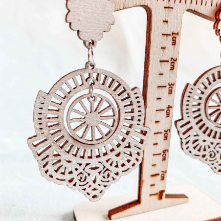 Drewniane kolczyki wiszące AVENTIS - MONATY | SENTOP