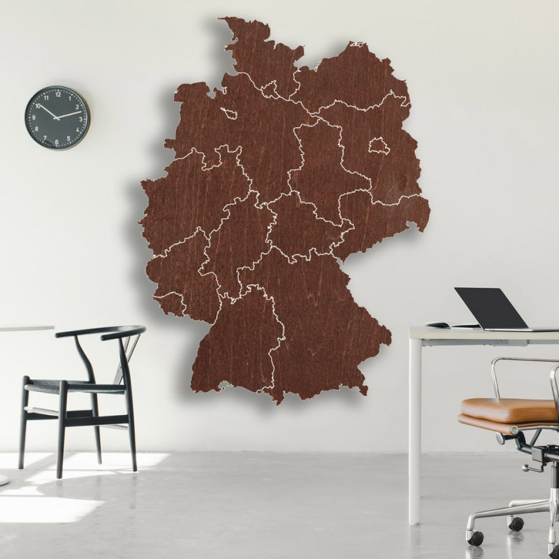 Drewniane mapy są nowoczesną ozdobą Twojego mieszkania, a także idealnym wyborem na prezent dla bliskiej Ci osoby.