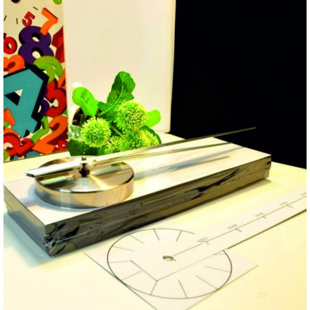 Instrukcja użytkowania zegara ściennego. Montaż zegara ściennego. Instrukcja obsługi zegara.