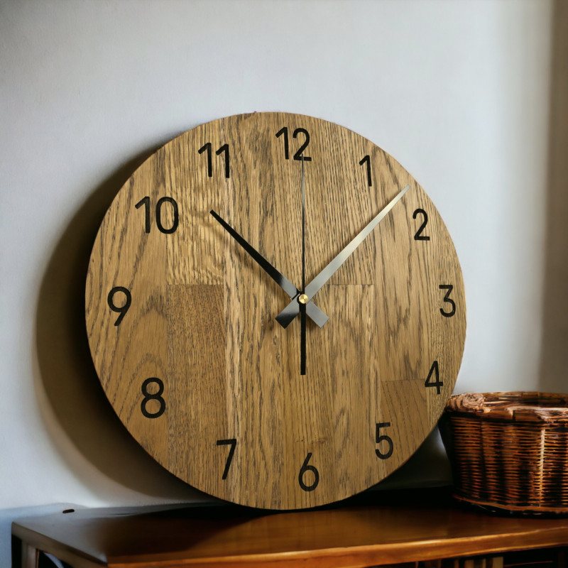Drewniany zegar na ścianę z drewna dębowego - Tarcza numeryczna I SENTOP MAS002
