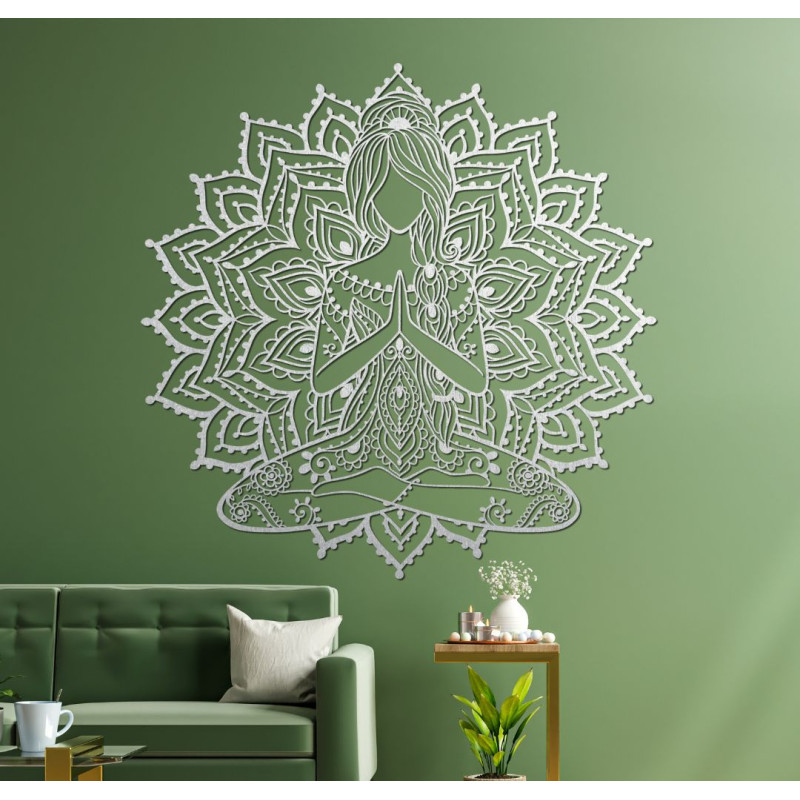 Drewniana mandala 3D przedstawiająca kobietę uprawiającą jogę na ścianie - designerska dekoracja do salonu, która stworzy nowocz
