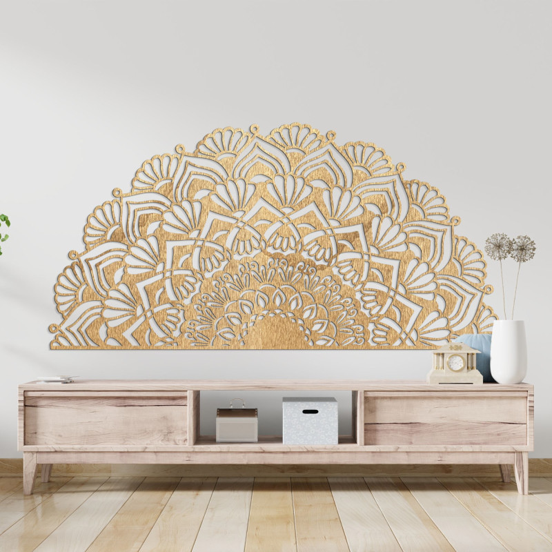 Luksusowa, drewniana, półokrągła mandala do stylowego wnętrza w stylu boho.