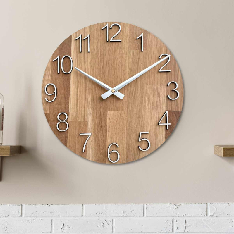 Zegar ścienny wykonany z litego drewna dębowego - minimalistyczny design UNITA