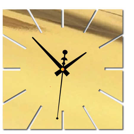 Elegancki zegar z pleksiglasu ze smukłymi białymi wskazówkami