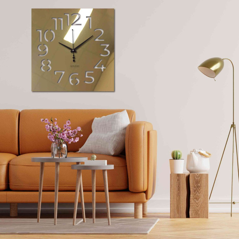 Elegancki zegar z pleksi – nowoczesny design i precyzja na ścianie