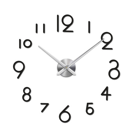 Czarny zegar ścienny do salonu
