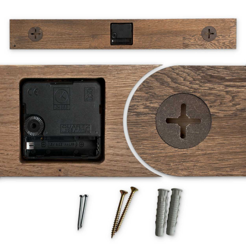 Elegancki drewniany zegar ścienny w czarnym...