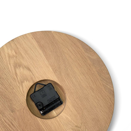 Drewniany zegar do salonu