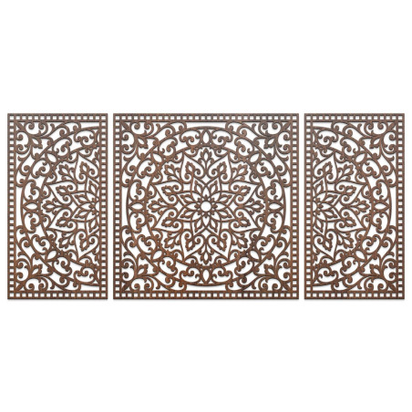 Ręcznie rzeźbione drewniane dekoracje dodają harmonii i stylu