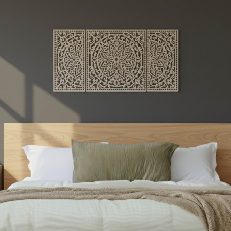 Ręcznie rzeźbione drewniane dekoracje dodają harmonii i stylu