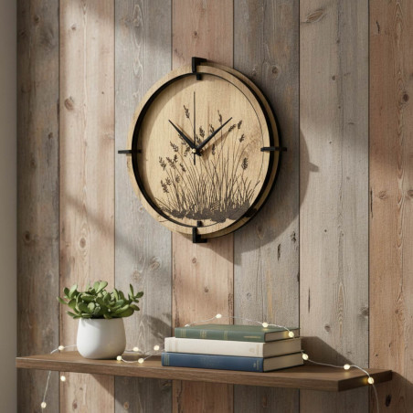 Zegar ścienny z delikatnym motywem roślinnym