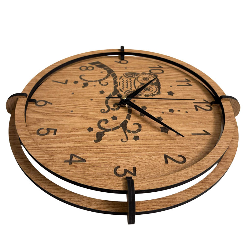 Dekoracyjny zegar z sową – wyjątkowy design do salonu