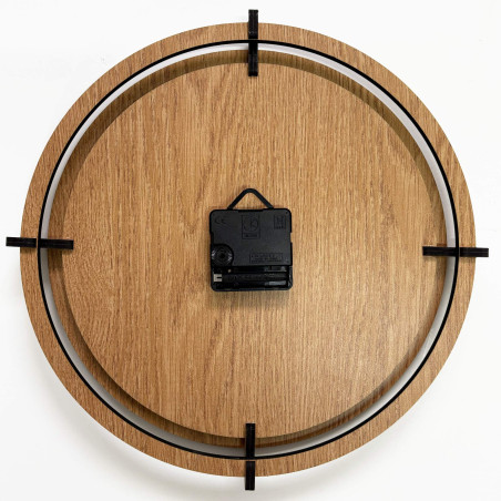 Drewniany zegar z sową – stylowy i oryginalny dodatek do wnętrza