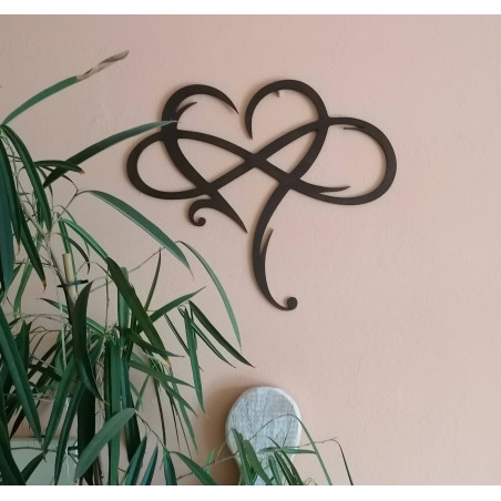 Różnorodność obrazów wiszących to doskonały sposób na dodanie Twojemu domowi wyjątkowego stylu i uroku.