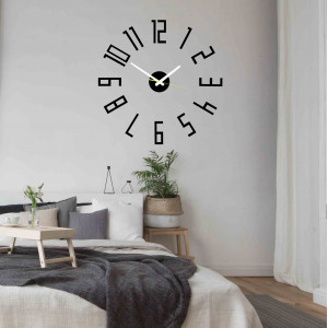 Nowoczesny zegar na ścianie wykonanej z tworzywa sztucznego. Własna produkcja, X-momo