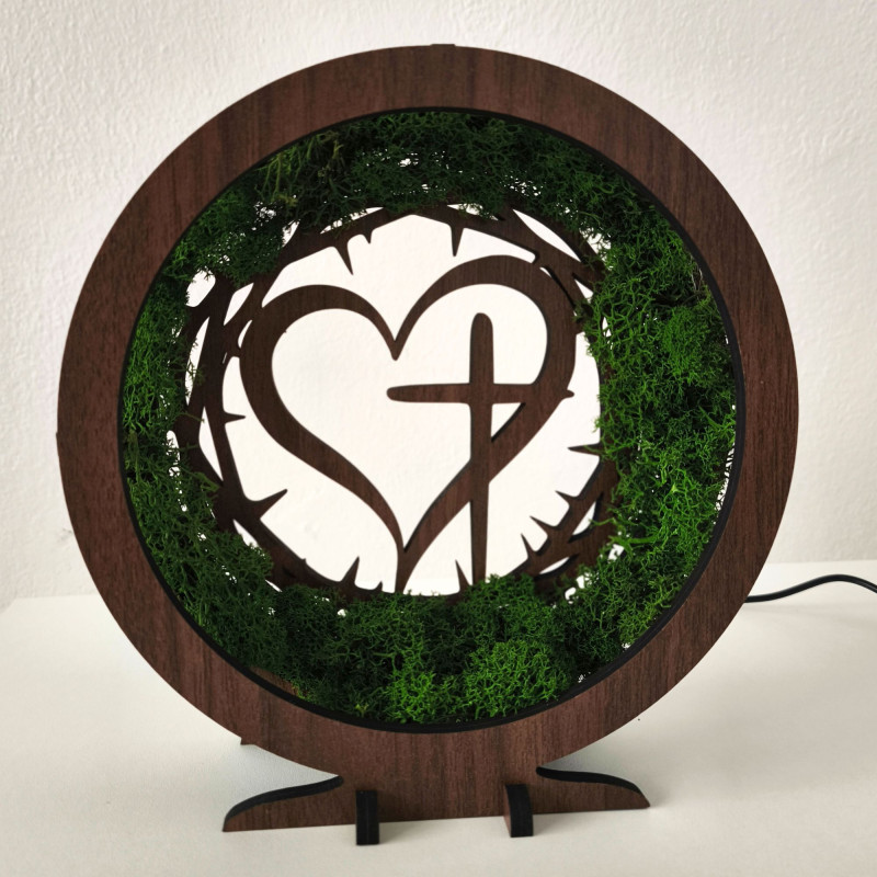 Szukasz wyjątkowego prezentu? Lampa LED z mchem i symbolem chrześcijańskim to idealny wybór.