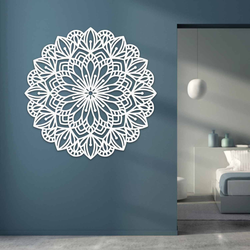 Drewniana mandala do powieszenia na ścianie, symbolizująca harmonię i równowagę