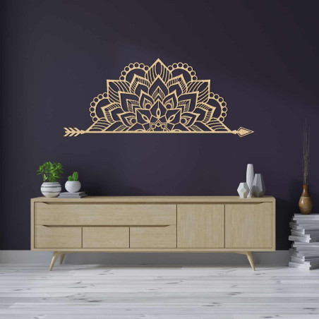 Minimalistyczna drewniana mandala ze szczegółowym ornamentem jako designerska dekoracja ścienna