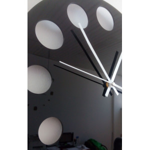 Nowoczesny zegar ścienny z tworzywa sztucznego. Produkcja własna, X-momo 2