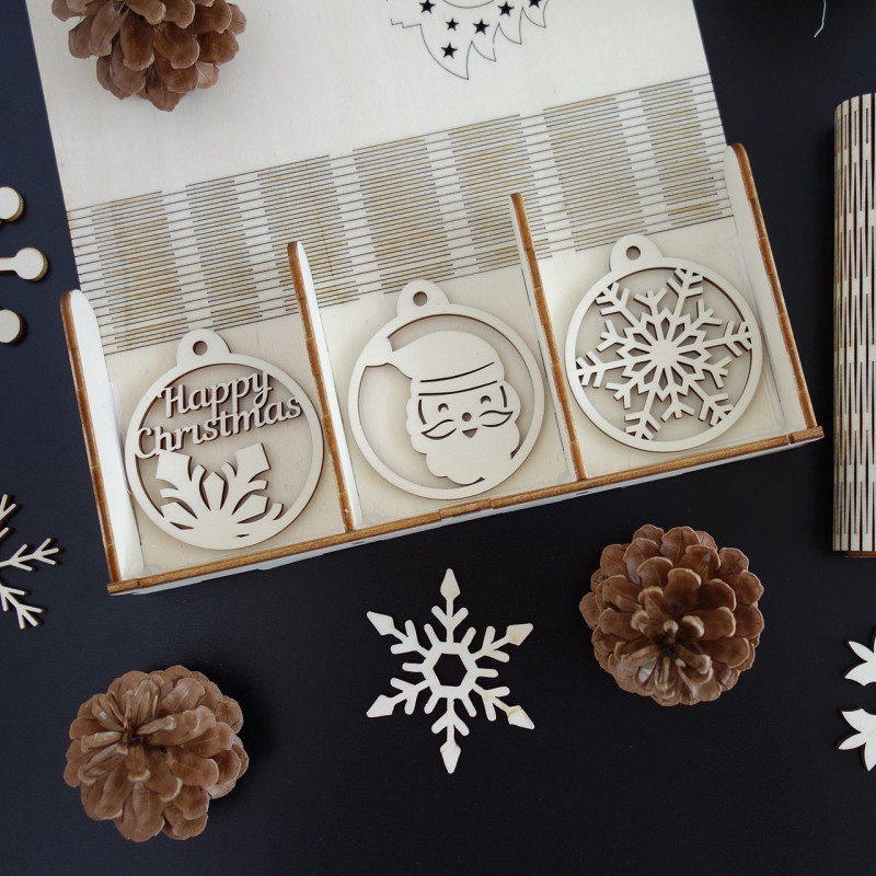 Zestaw pięknych ozdób choinkowych wykonanych z drewna, 1 zestaw 18 szt