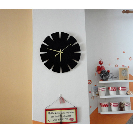 Drewniany zegar ścienny z płyty HDF SPECTRA